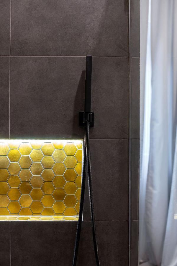 Economy Downtown Design Apartments - Free Parking - Balcony - Super Puplic Transport - Ac Budapest Esterno foto