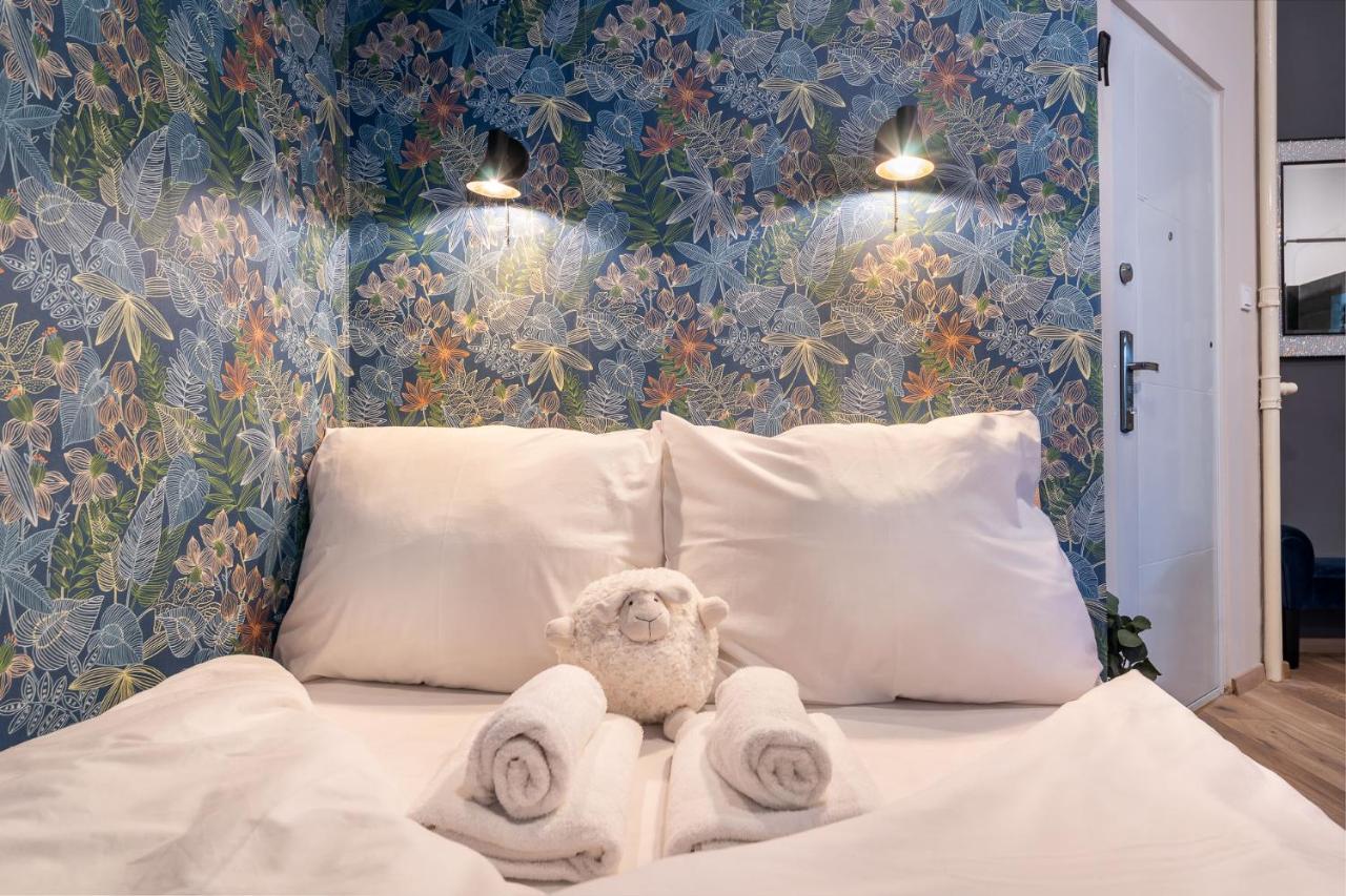 Economy Downtown Design Apartments - Free Parking - Balcony - Super Puplic Transport - Ac Budapest Esterno foto