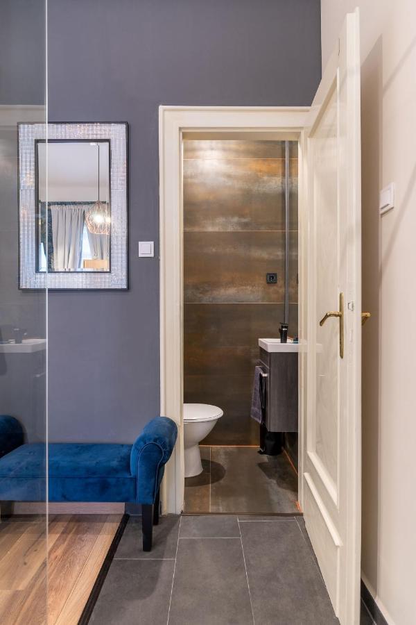 Economy Downtown Design Apartments - Free Parking - Balcony - Super Puplic Transport - Ac Budapest Esterno foto
