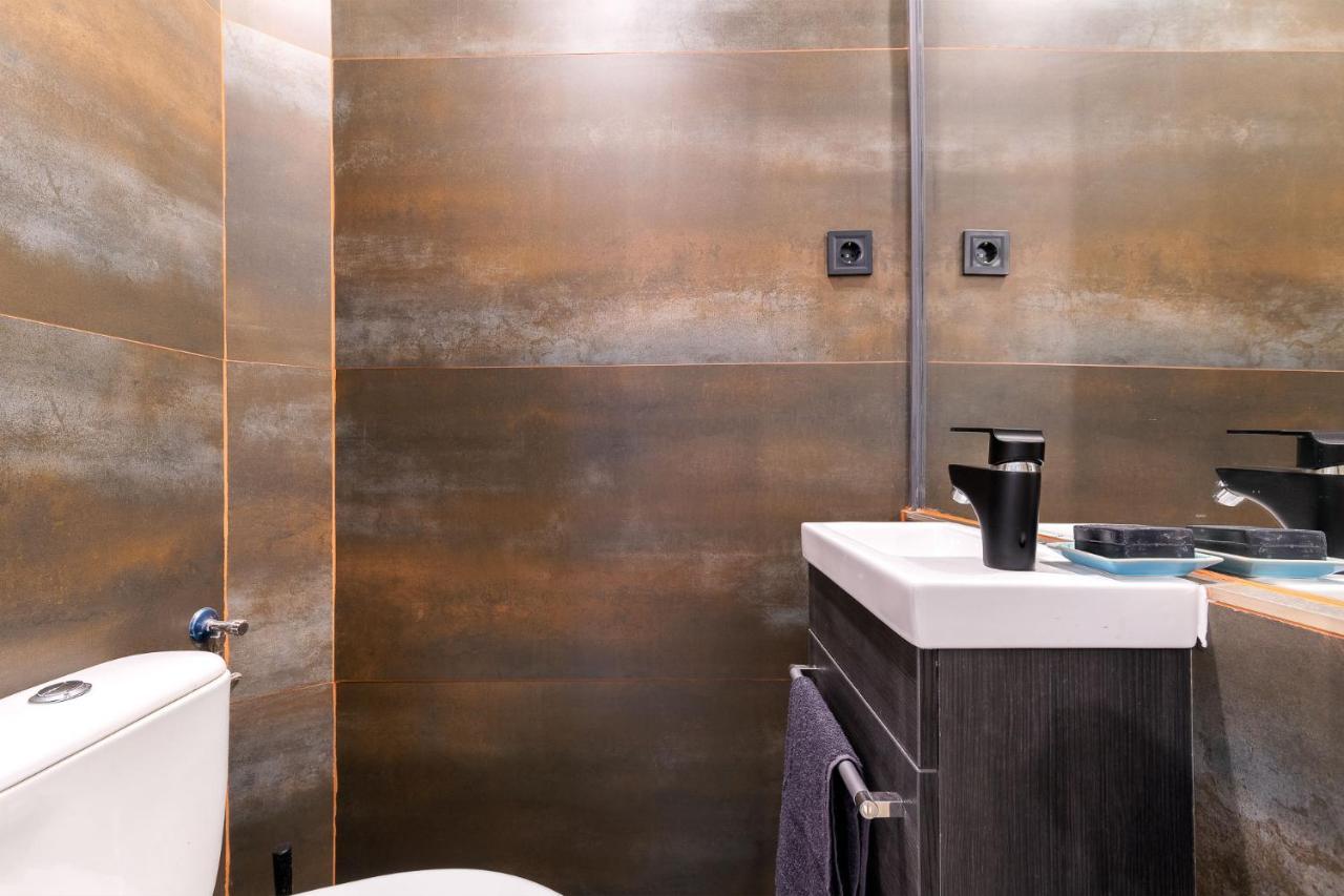 Economy Downtown Design Apartments - Free Parking - Balcony - Super Puplic Transport - Ac Budapest Esterno foto