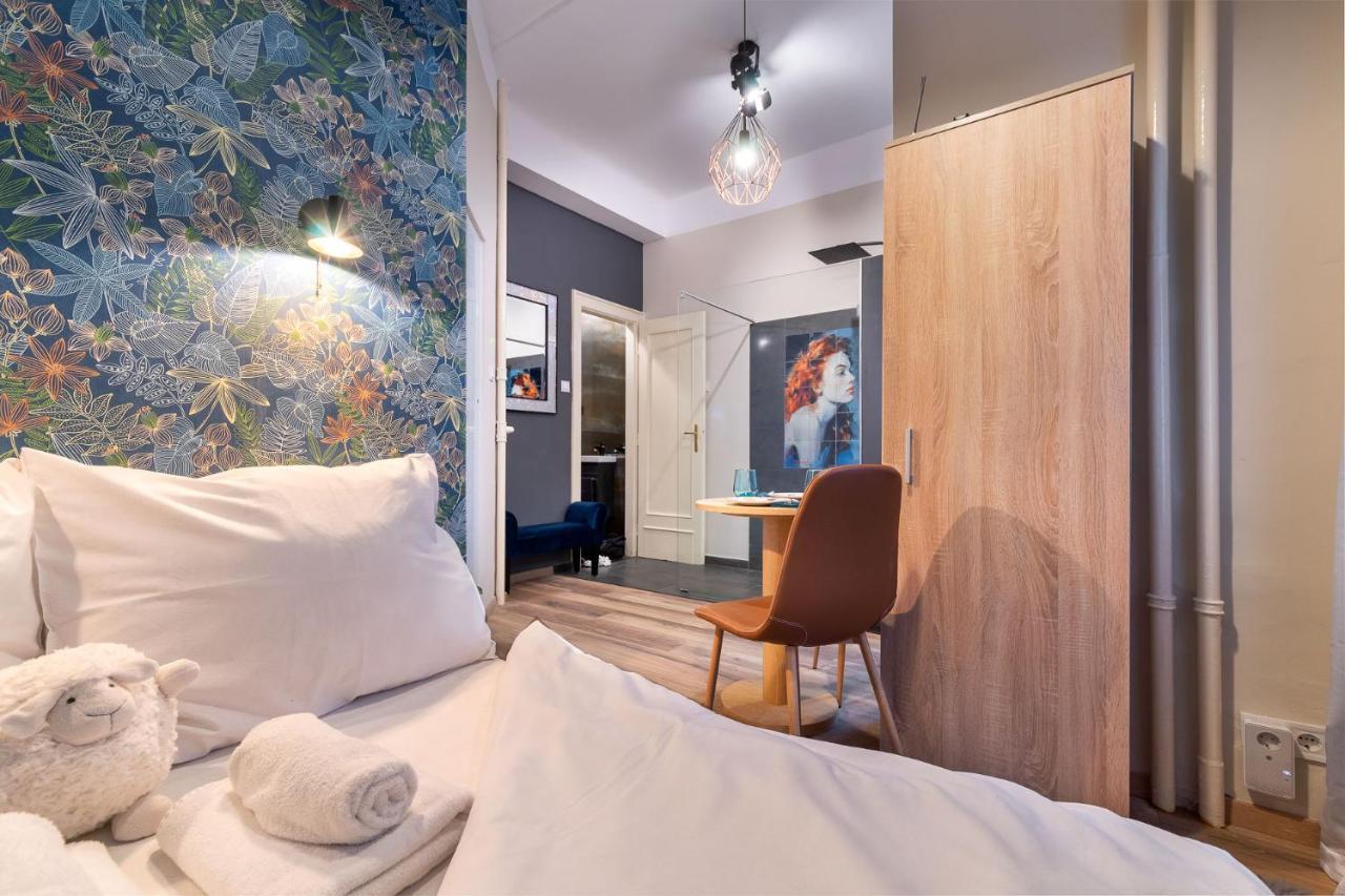 Economy Downtown Design Apartments - Free Parking - Balcony - Super Puplic Transport - Ac Budapest Esterno foto