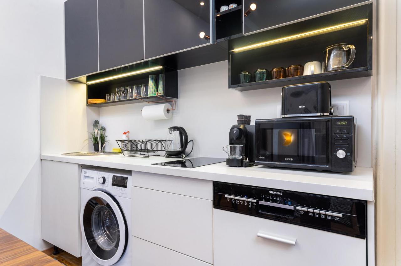 Economy Downtown Design Apartments - Free Parking - Balcony - Super Puplic Transport - Ac Budapest Esterno foto